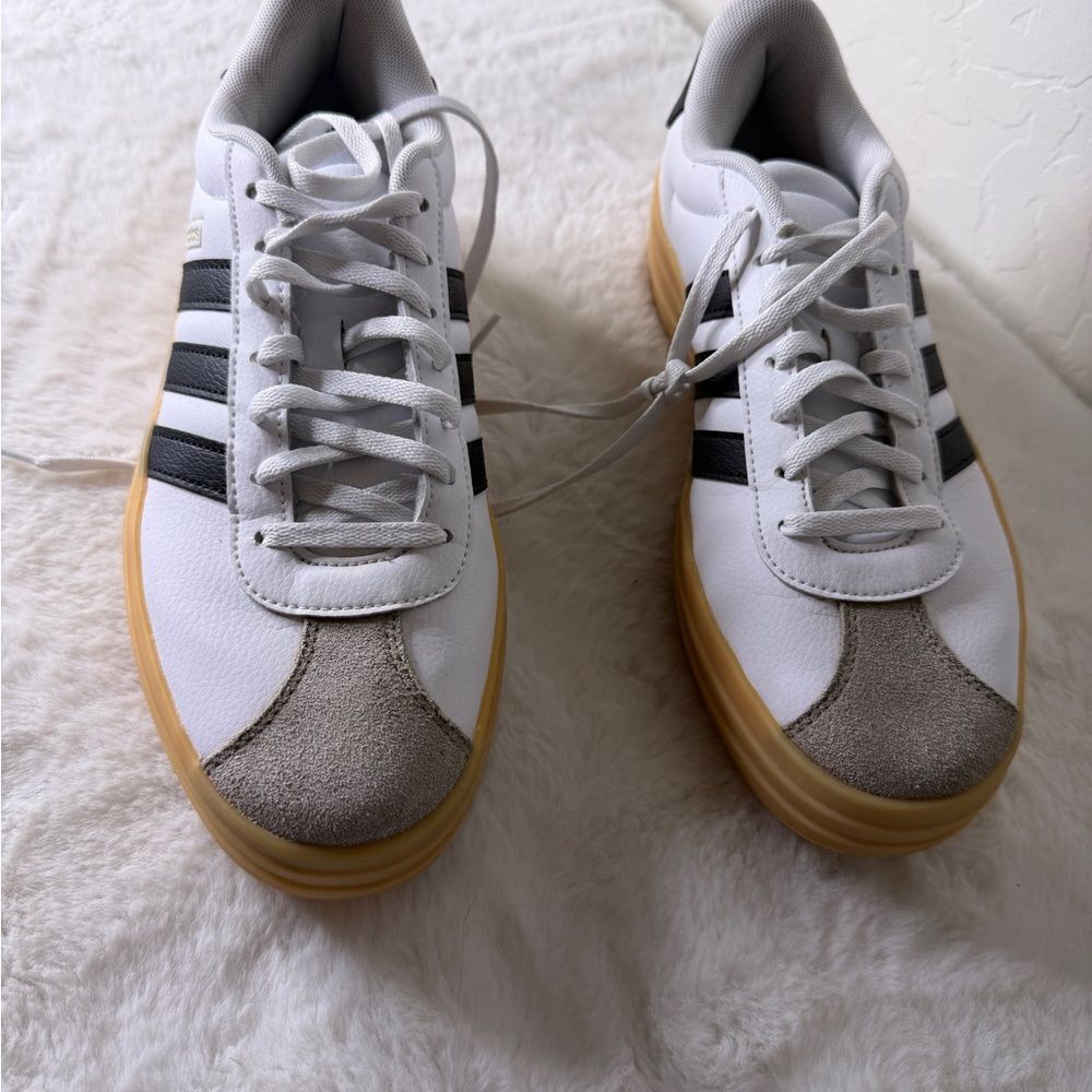 Adidas White/Black Platform Sneakers 7 - Picture 7 of 7